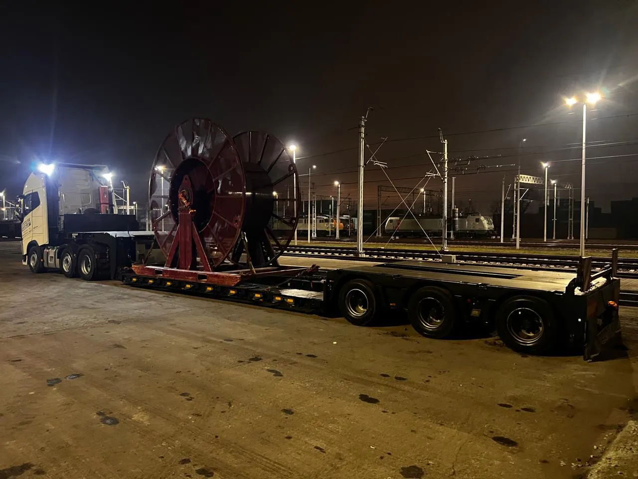 Консолідація високого негабаритного та габаритного обладнання на Flatrack для доставки з США до України — 11